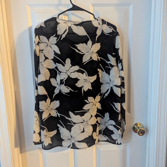 Banana Republic blouse - small - Picture 5 of 5